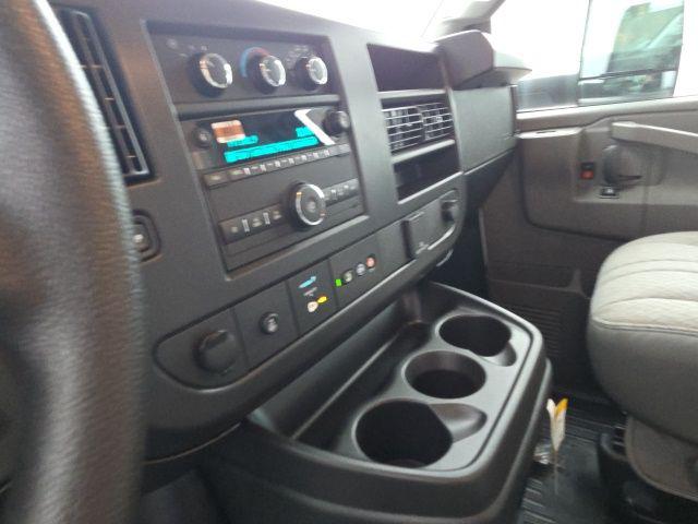 2025 Chevrolet Express Cutaway 4500 Van