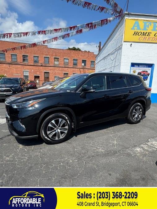 2022 Toyota Highlander Hybrid XLE Bronze Edition