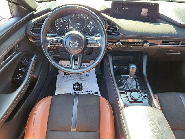 2024 Mazda Mazda3 2.5 Carbon Turbo