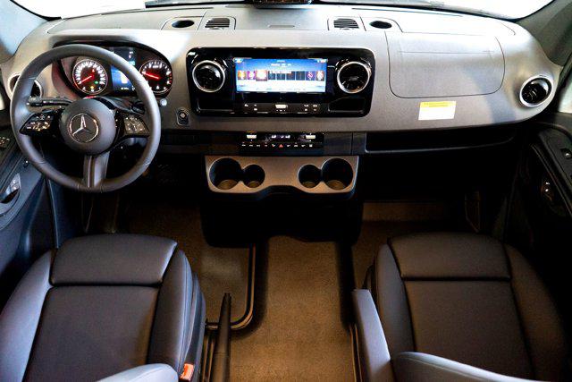 2025 Mercedes-Benz Sprinter 2500 Standard Roof 4-Cyl Diesel HO