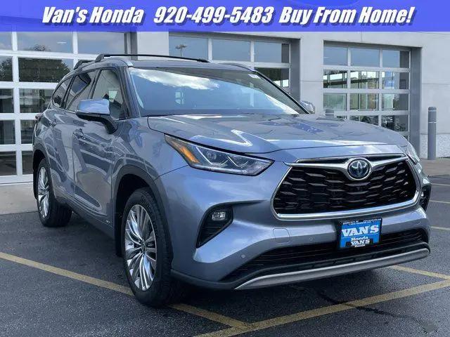2024 Toyota Highlander Hybrid Platinum for sale in Green Bay, WI