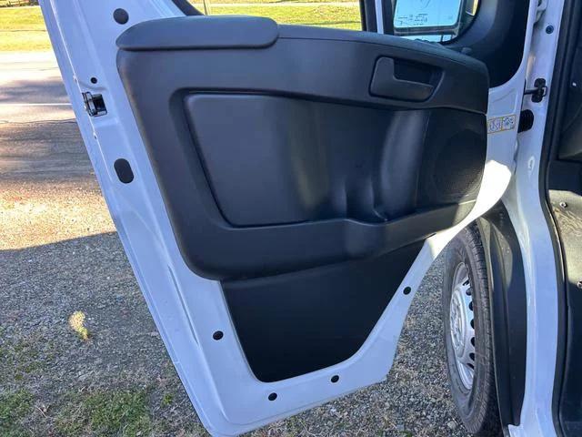2026 Ram ProMaster Cargo Van Tradesman Low Roof 118" WB w/Pass Seat