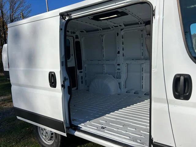 2026 Ram ProMaster Cargo Van Tradesman Low Roof 118" WB w/Pass Seat
