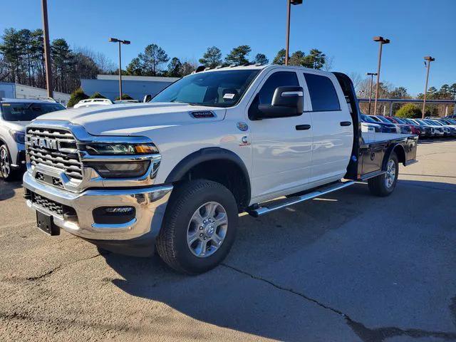 2026 RAM Ram 3500 Chassis Cab RAM 3500 TRADESMAN CREW CAB CHASSIS 4X4 60 CA 2026 RAM Ram 3500 Chassis Cab RAM 3500 TRADESMAN CREW CAB CHASSIS 4X4 60 CA