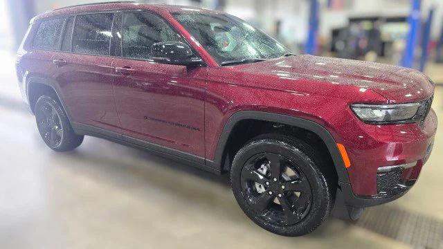 2025 Jeep Grand Cherokee GRAND CHEROKEE L LIMITED 4X4