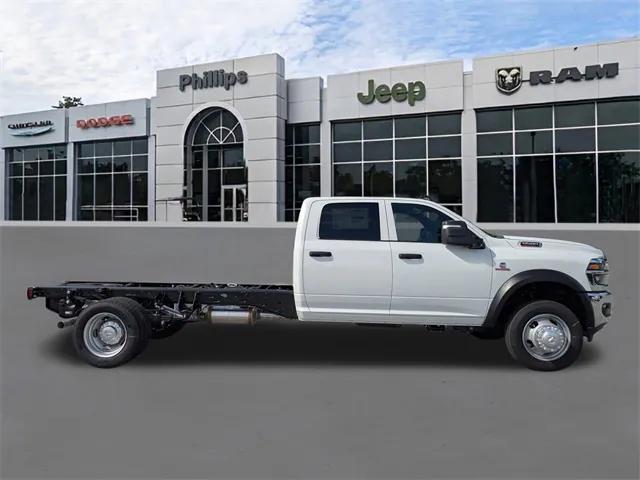 2026 RAM Ram 5500 Chassis Cab RAM 5500 TRADESMAN CHASSIS CREW CAB 4X4 84 CA