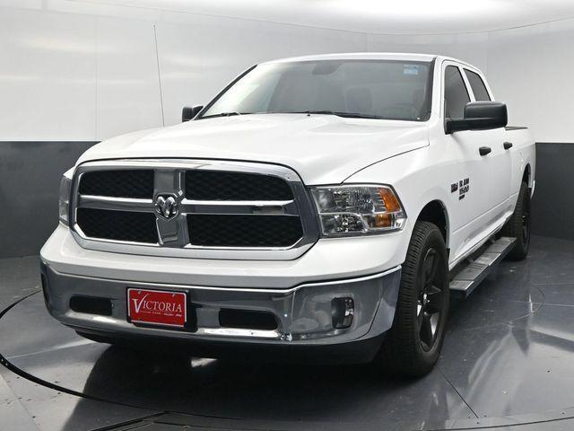 2024 RAM 1500 Classic Tradesman Crew Cab 4x4 64 Box