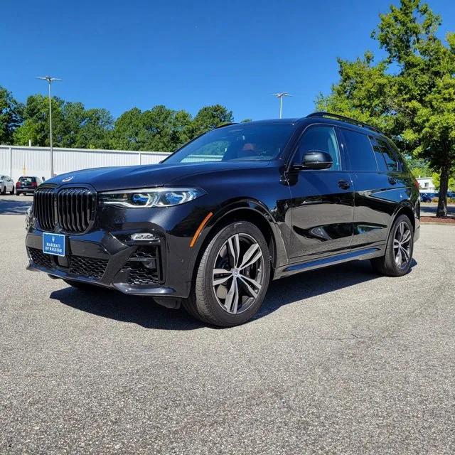 2022 BMW X7 M50i