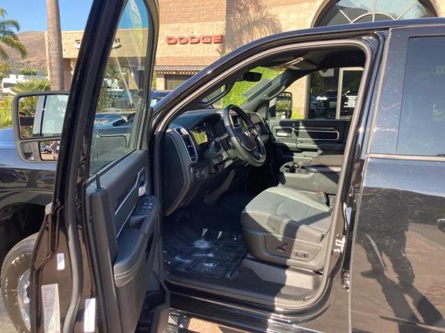 2024 RAM 2500 Big Horn Crew Cab 4x4 64 Box