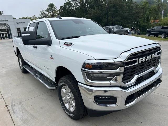2025 RAM 2500 Big Horn Crew Cab 4x4 64 Box