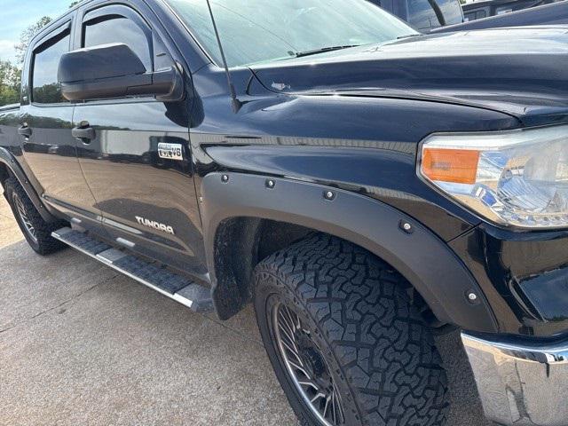 2017 Toyota Tundra SR5 5.7L V8 2017 Toyota Tundra SR5 5.7L V8