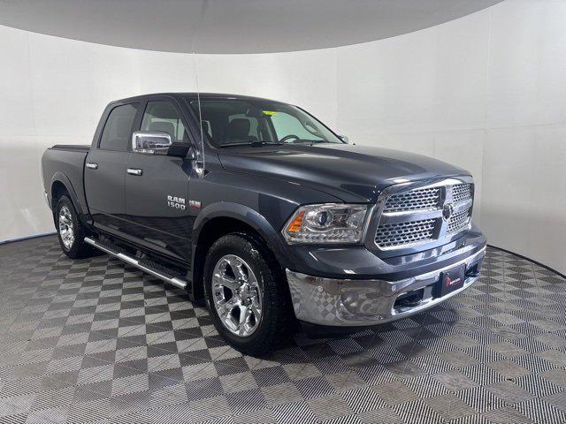2017 RAM 1500 Laramie Crew Cab 4x4 57 Box 2017 RAM 1500 Laramie Crew Cab 4x4 57 Box