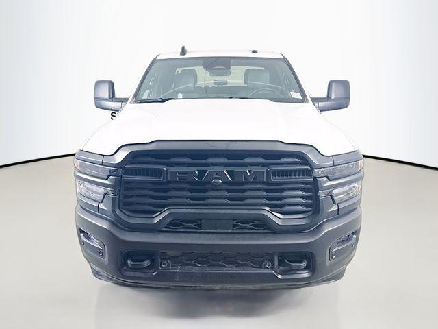 2025 RAM 3500 Tradesman Crew Cab 4x2 64 Box