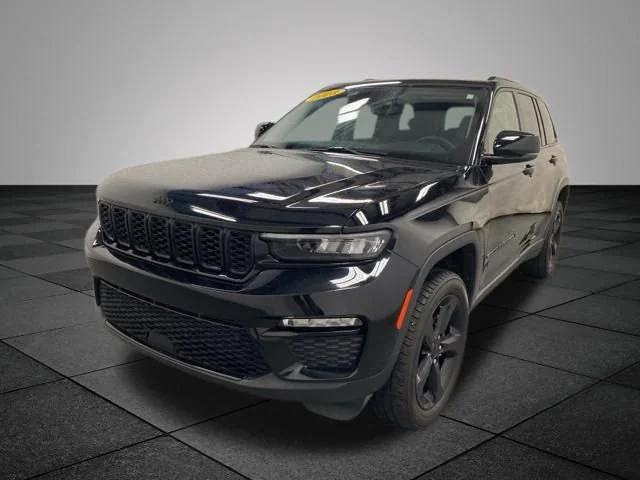 2023 Jeep Grand Cherokee Limited 4x4 2023 Jeep Grand Cherokee Limited 4x4
