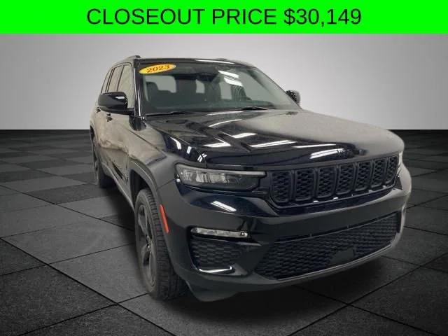 2023 Jeep Grand Cherokee Limited 4x4 2023 Jeep Grand Cherokee Limited 4x4