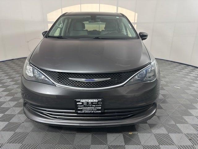 2020 Chrysler Voyager LX 2020 Chrysler Voyager LX