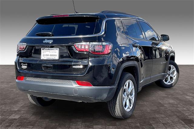 2025 Jeep Compass Latitude 4x4 2025 Jeep Compass Latitude 4x4