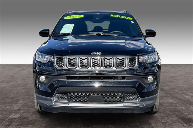 2025 Jeep Compass Latitude 4x4 2025 Jeep Compass Latitude 4x4