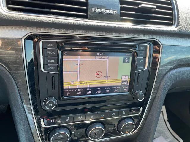 2018 Volkswagen Passat 2.0T SE