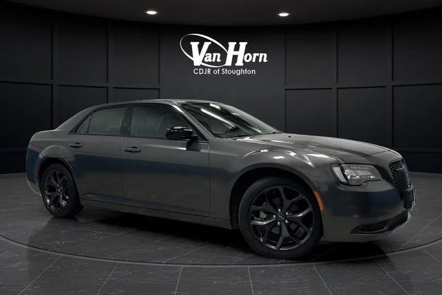 2023 Chrysler 300 Touring