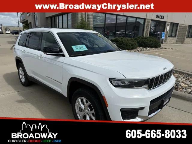 2023 Jeep Grand Cherokee L Limited 4x4 2023 Jeep Grand Cherokee L Limited 4x4