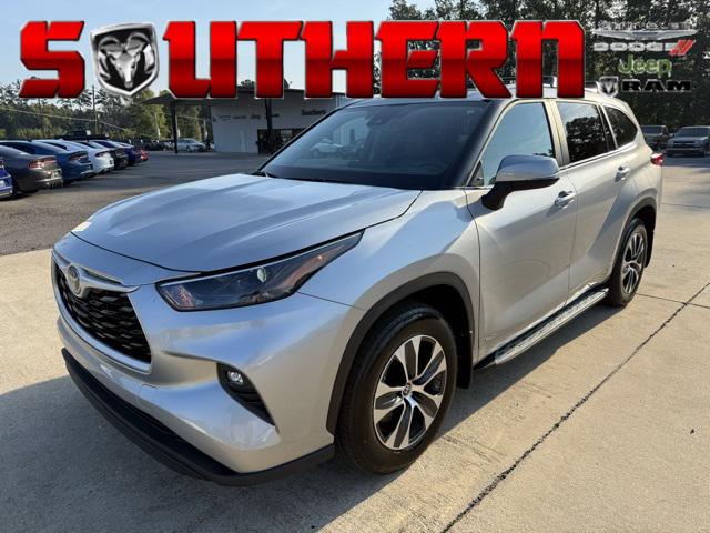 2023 Toyota Highlander Hybrid XLE