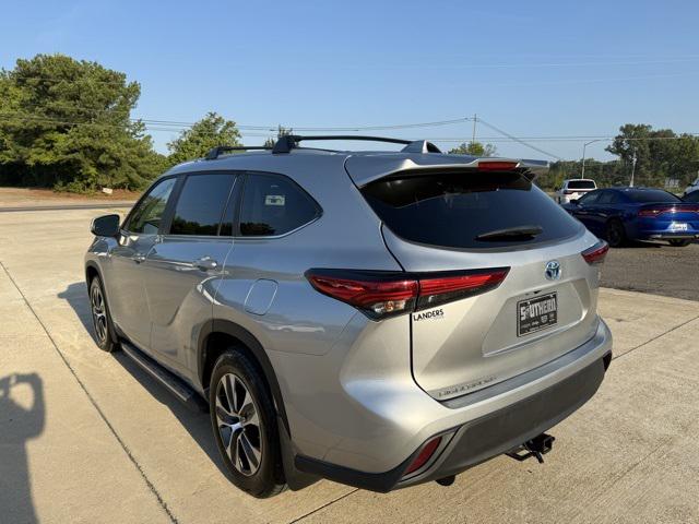 2023 Toyota Highlander Hybrid XLE
