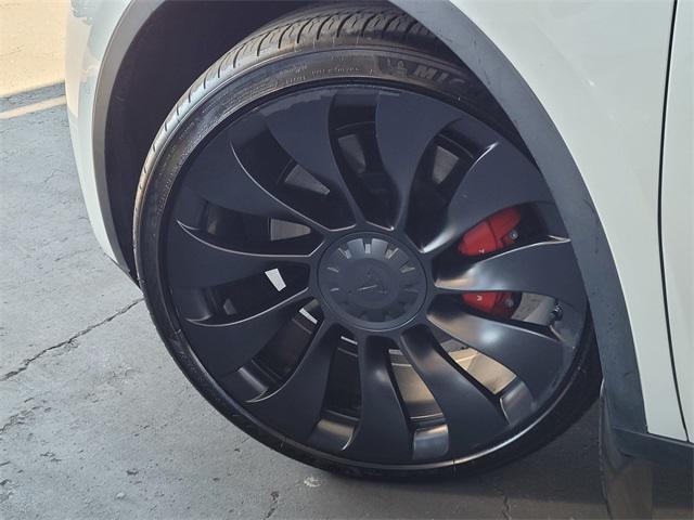 2022 Tesla Model Y Performance Dual Motor All-Wheel Drive