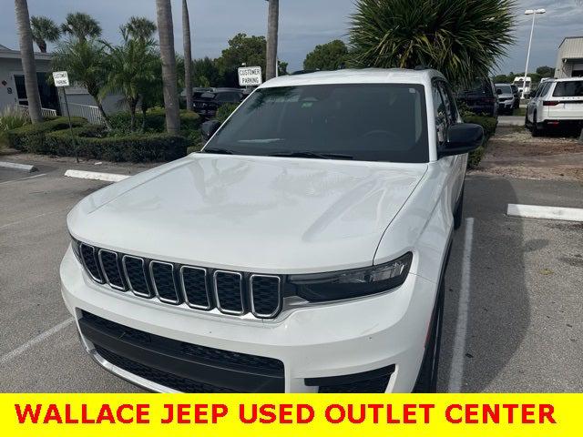 2023 Jeep Grand Cherokee L Laredo 4x2