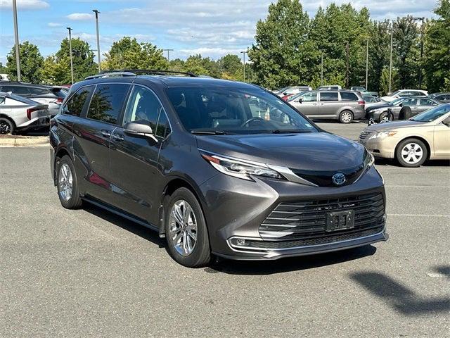 2022 Toyota Sienna Platinum