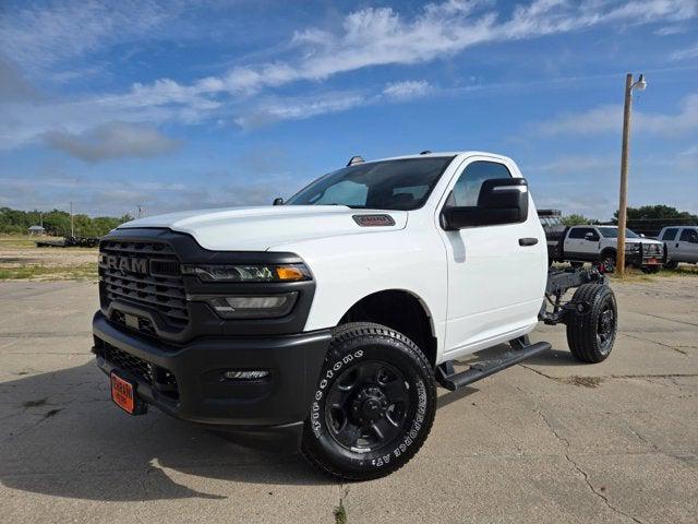 2025 RAM 3500 Tradesman Regular Cab 4x4 8 Box 2025 RAM 3500 Tradesman Regular Cab 4x4 8 Box