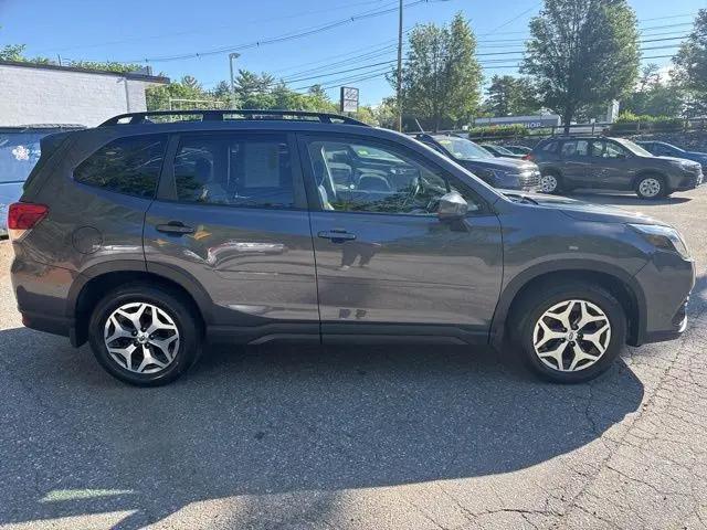 2022 Subaru Forester Premium