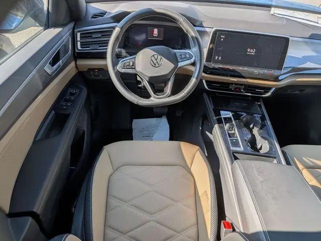 2026 Volkswagen Atlas Cross Sport SE with Technology