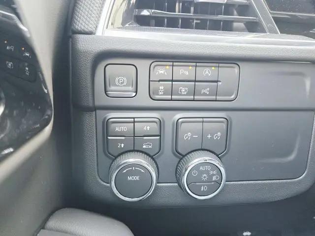 2025 Chevrolet Tahoe 4WD RST