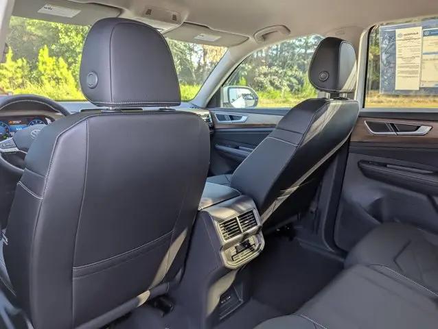 2026 Volkswagen Atlas SE