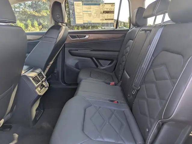 2026 Volkswagen Atlas SE