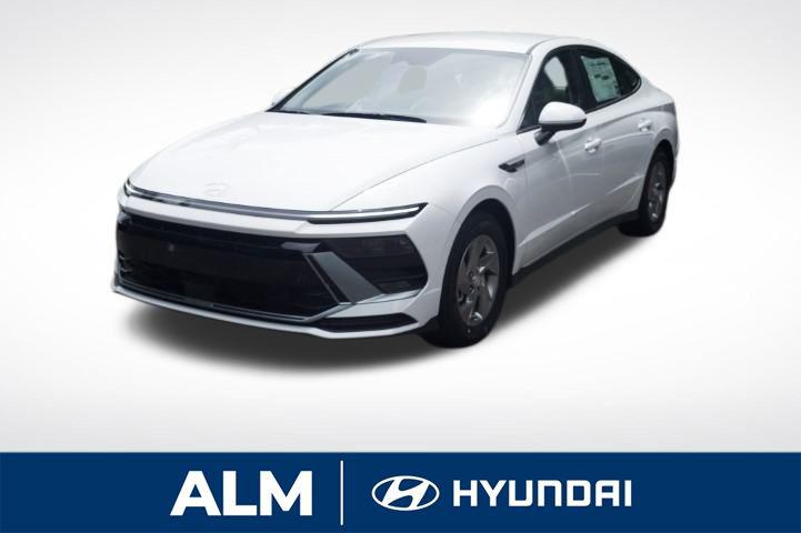 2026 Hyundai Sonata SE's photo