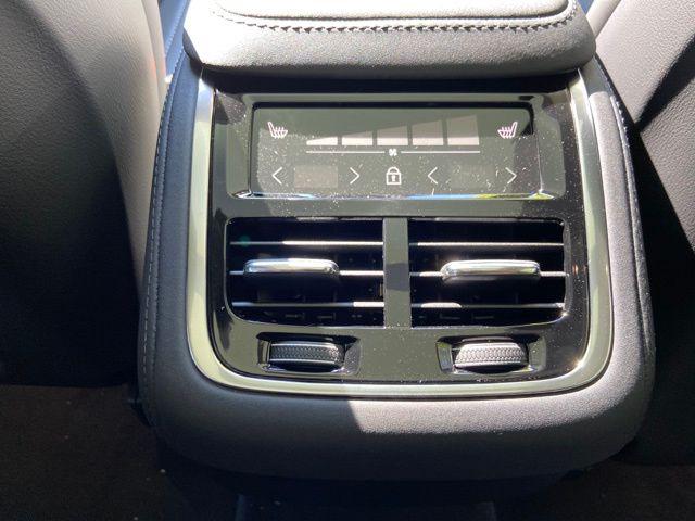 2026 Volvo XC90 B6 Ultra 7-Seater