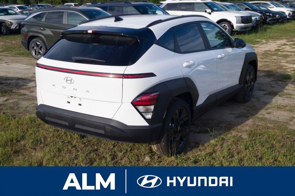 2026 Hyundai Kona SEL photo 4