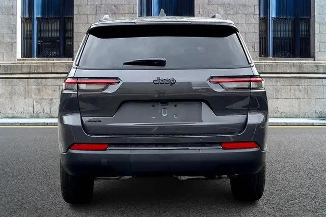 2025 Jeep Grand Cherokee L Altitude X 4x4