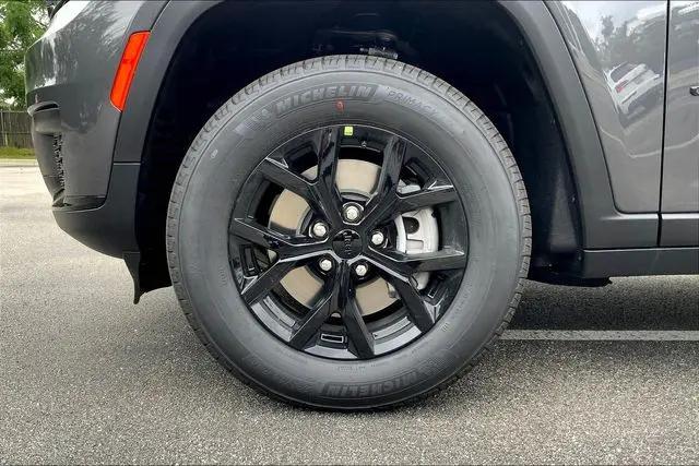 2025 Jeep Grand Cherokee L Altitude X 4x4