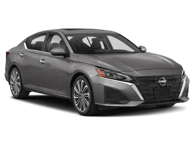 2025 Nissan Altima SL FWD