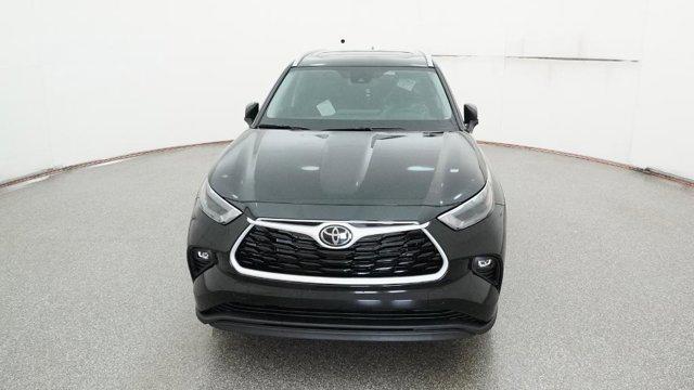2025 Toyota Highlander XLE