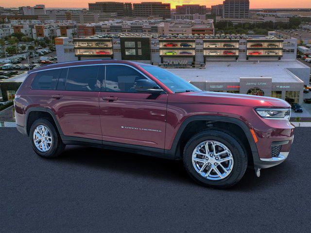2023 Jeep Grand Cherokee L Laredo 4x2