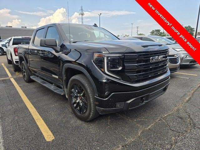 2022 GMC Sierra 1500 4WD Crew Cab Short Box Elevation with 3SB