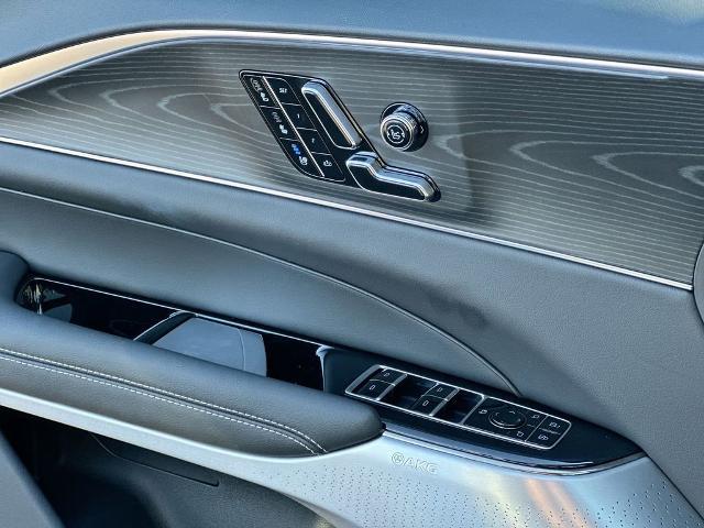 2026 Cadillac iQ V-Series w/1SV