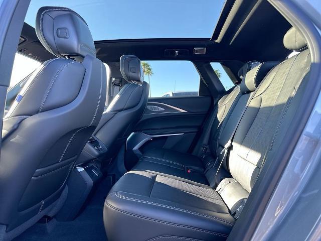 2026 Cadillac iQ V-Series w/1SV