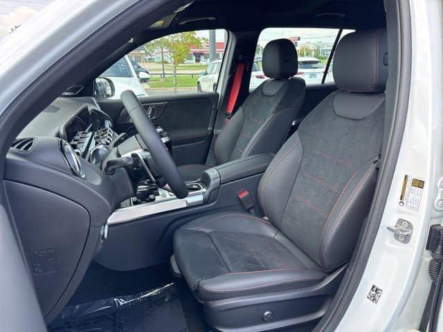 2025 Mercedes-Benz GLB 4MATIC