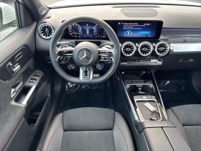 2025 Mercedes-Benz GLB 4MATIC