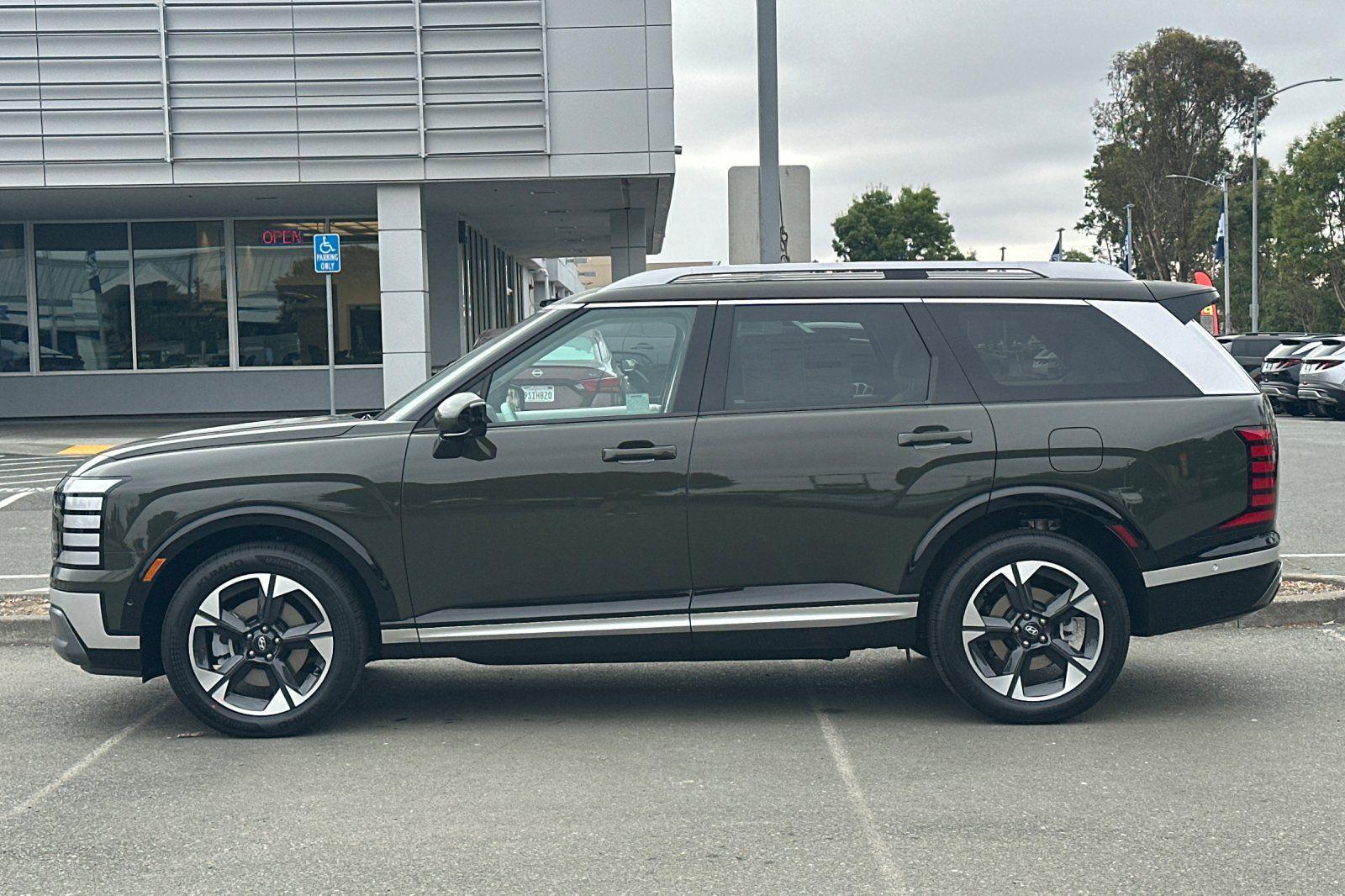 2026 Hyundai Palisade Limited - Photo 7